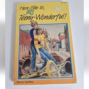 Here She Is, Ms Teeny-Wonderful Vintage Young Adult Book